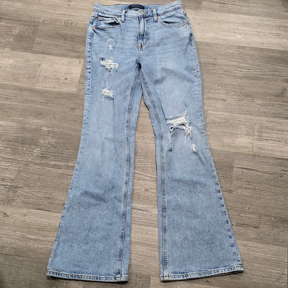 Aeropostale High Rise Distressed Light Wash Denim Jeans - Picture 7 of 7
